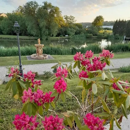 Domaine De Lardoisiere Chateau-Salins