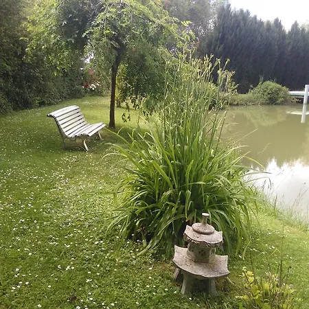 Pensionat Domaine De Lardoisiere